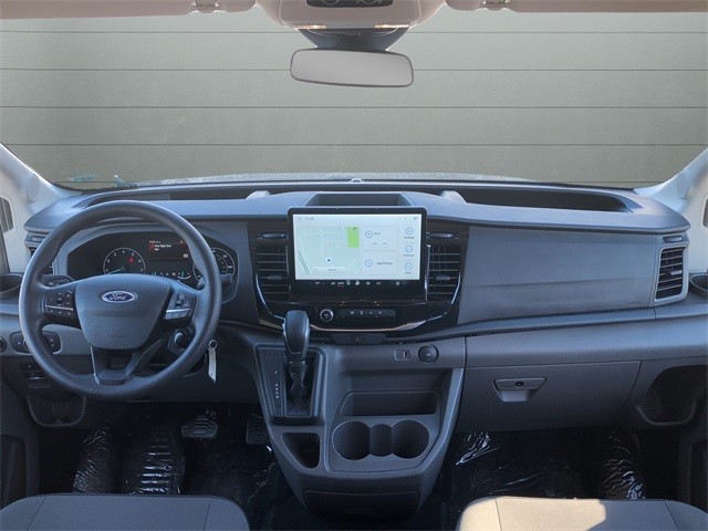 Ford Transit Passenger Wagon Vehicle Full-screen Gallery Image 12