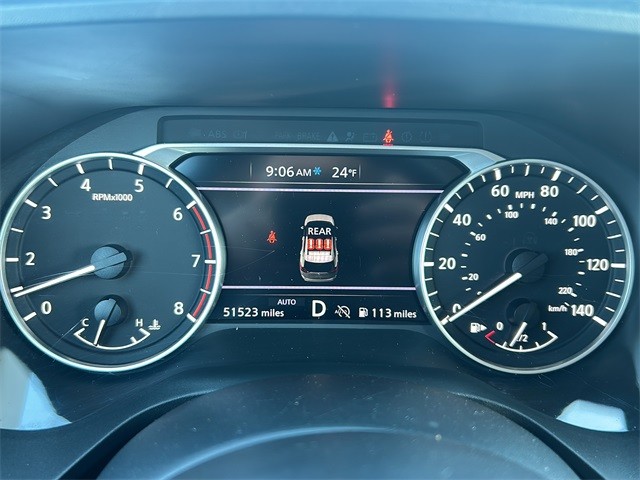 Nissan Rogue Vehicle Full-screen Gallery Image 18