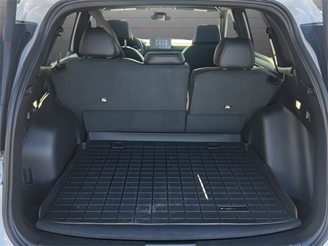 Honda CR-V Hybrid Vehicle Full-screen Gallery Image 18