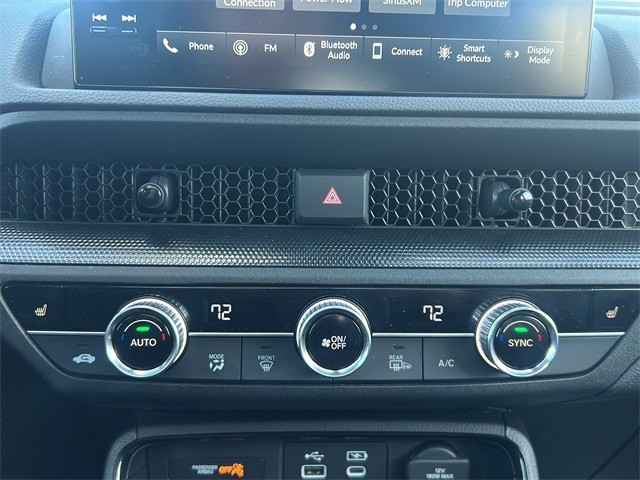 Honda CR-V Hybrid Vehicle Full-screen Gallery Image 21