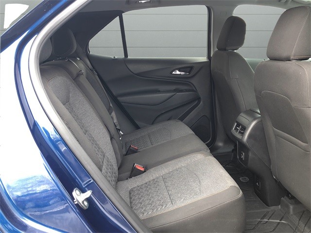 Chevrolet Equinox Vehicle Full-screen Gallery Image 14