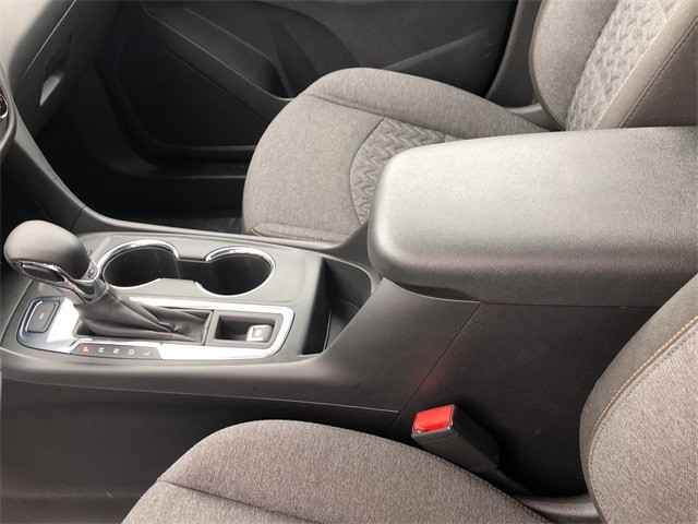 Chevrolet Equinox Vehicle Full-screen Gallery Image 20