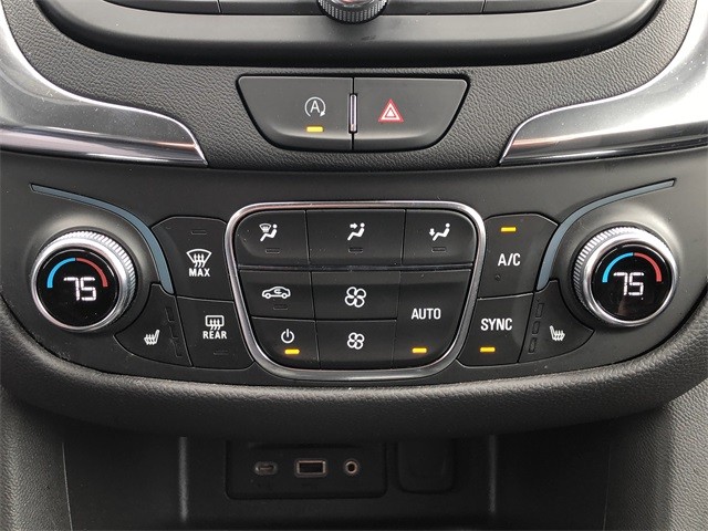 Chevrolet Equinox Vehicle Full-screen Gallery Image 26