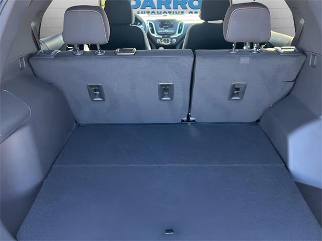 Chevrolet Equinox Vehicle Full-screen Gallery Image 12