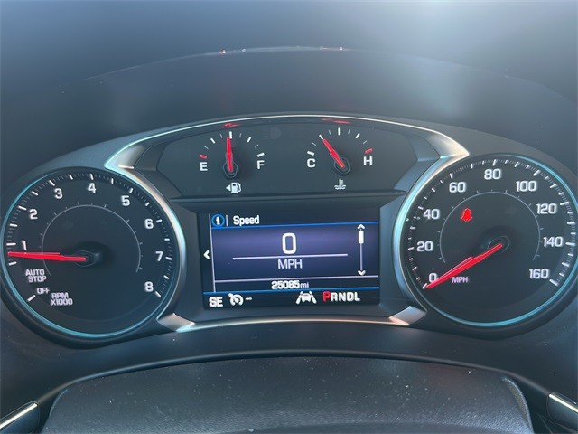 Chevrolet Equinox Vehicle Full-screen Gallery Image 17