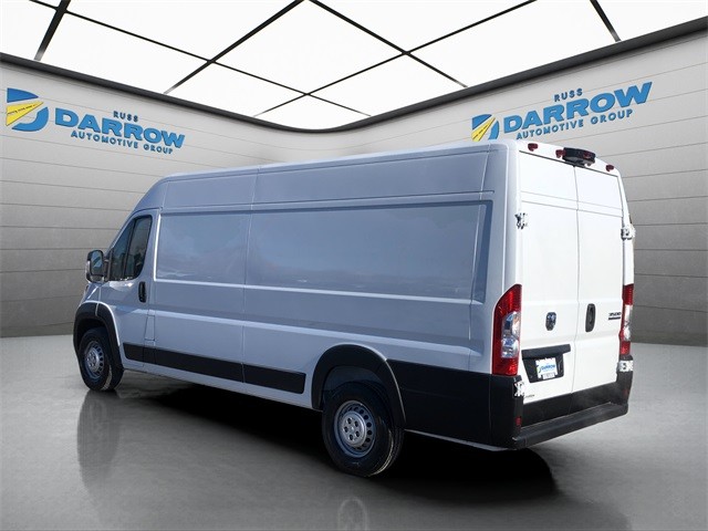 Ram ProMaster Cargo Van Vehicle Full-screen Gallery Image 3