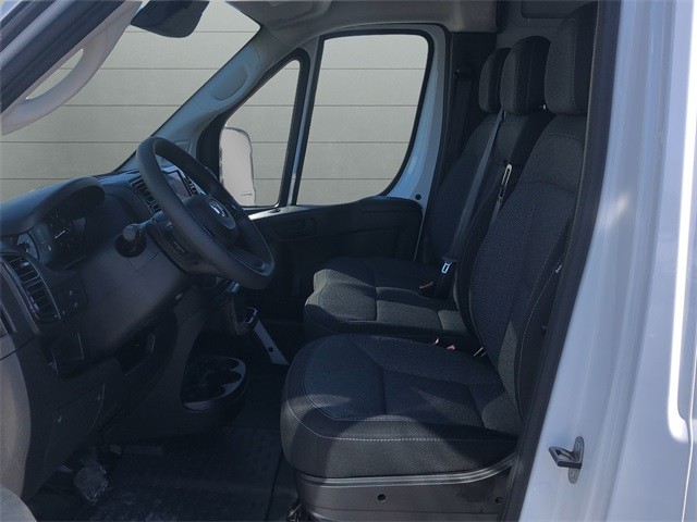 Ram ProMaster Cargo Van Vehicle Full-screen Gallery Image 10
