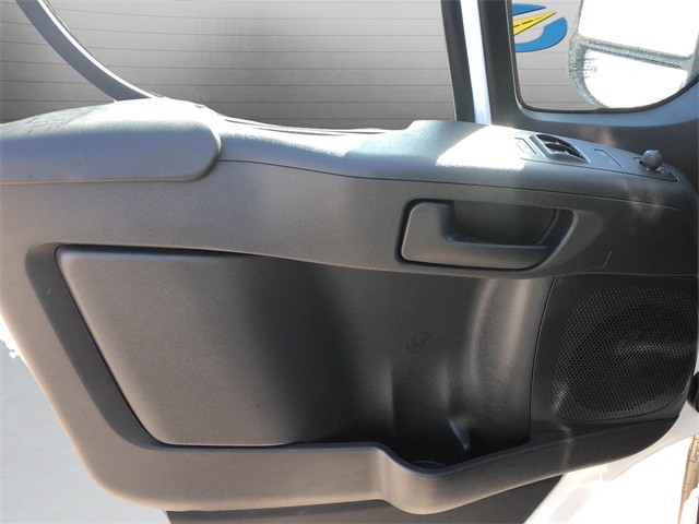 Ram ProMaster Cargo Van Vehicle Full-screen Gallery Image 11