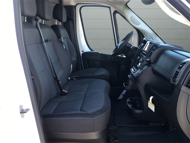 Ram ProMaster Cargo Van Vehicle Full-screen Gallery Image 14