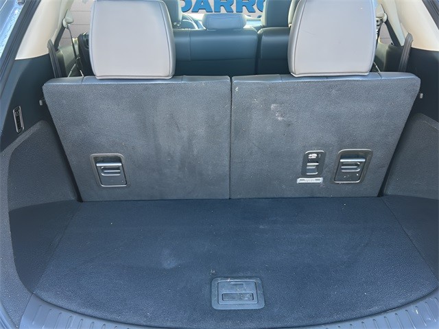 Mazda CX-9 Vehicle Full-screen Gallery Image 12