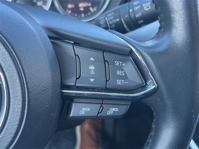 Mazda CX-9 Vehicle Full-screen Gallery Image 18