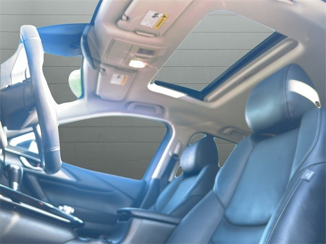 Mazda CX-9 Vehicle Full-screen Gallery Image 23