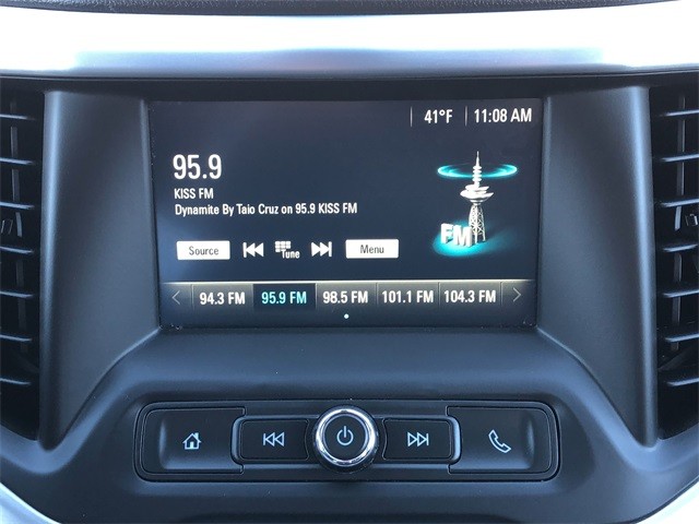 GMC Acadia Vehicle Full-screen Gallery Image 22