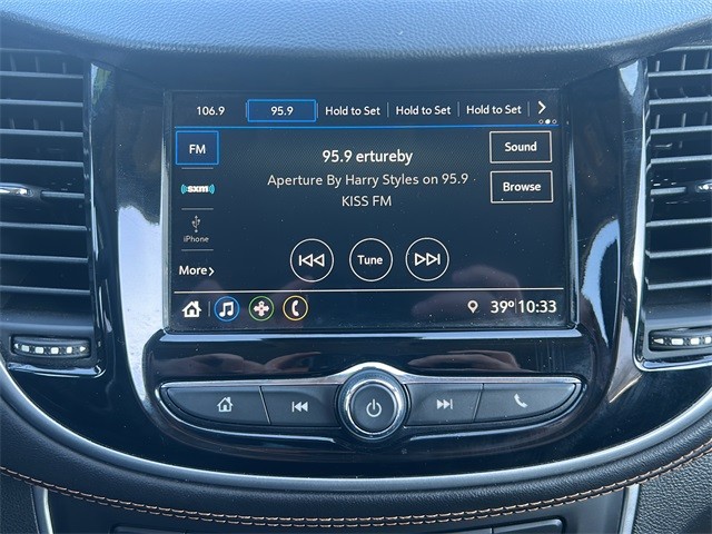 Chevrolet Trax Vehicle Full-screen Gallery Image 18