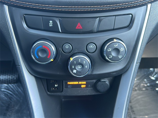 Chevrolet Trax Vehicle Full-screen Gallery Image 19