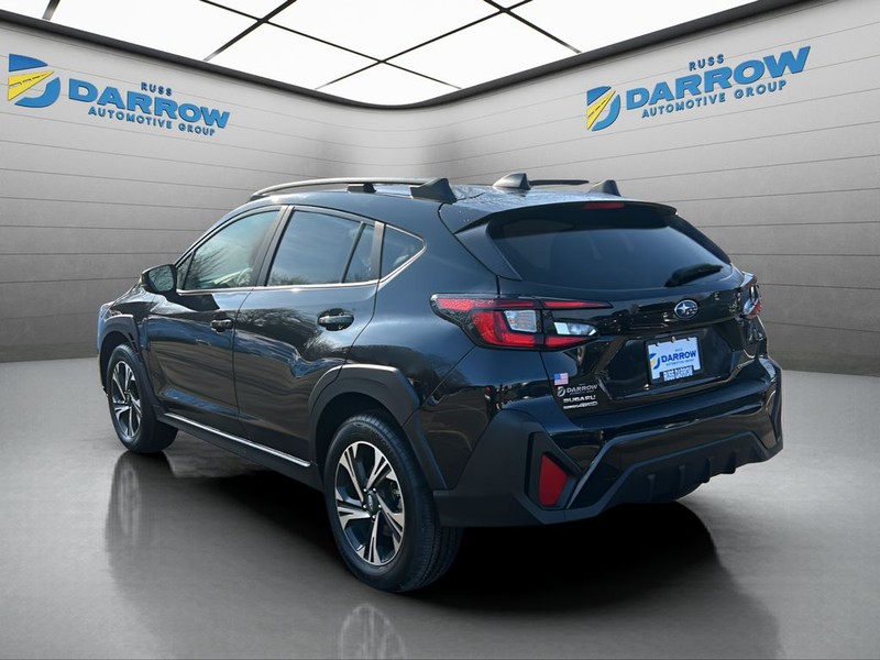 Subaru Crosstrek Vehicle Full-screen Gallery Image 3