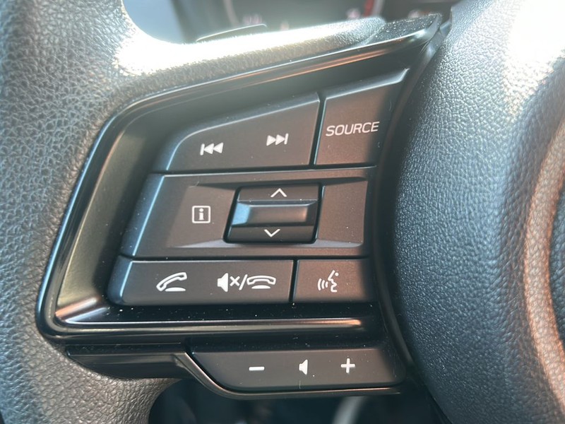 Subaru Crosstrek Vehicle Full-screen Gallery Image 16