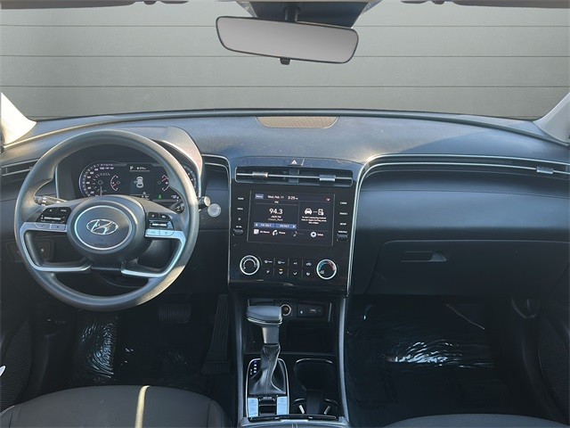 Hyundai Tucson Vehicle Full-screen Gallery Image 15