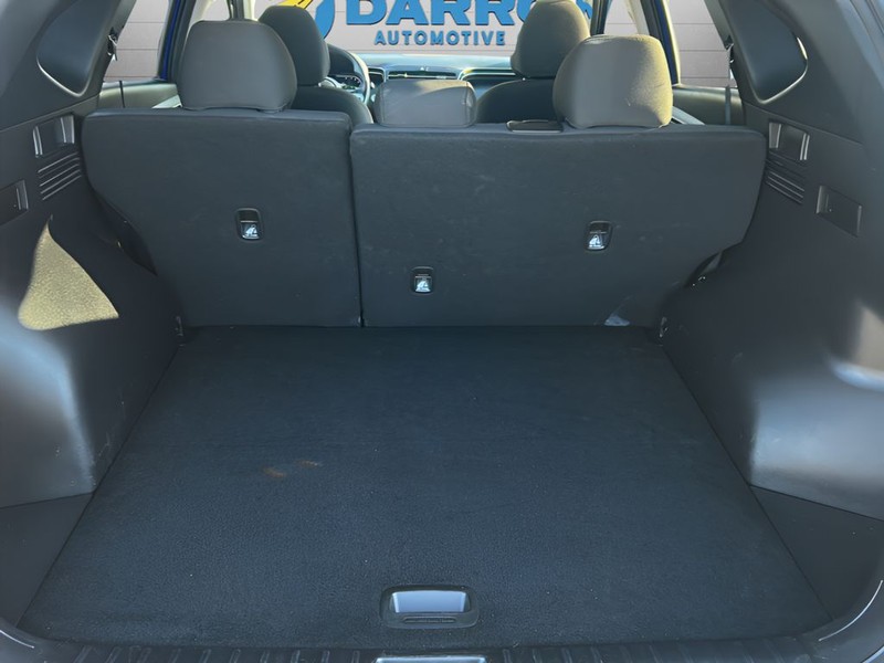 Hyundai Tucson Vehicle Full-screen Gallery Image 12