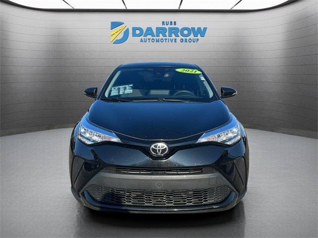 Toyota C-HR Vehicle Full-screen Gallery Image 8