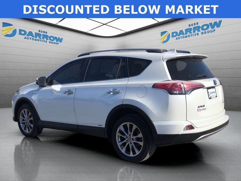 Toyota RAV4 Hybrid Vehicle Full-screen Gallery Image 3