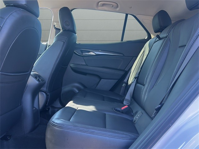 Buick Envision Vehicle Full-screen Gallery Image 11