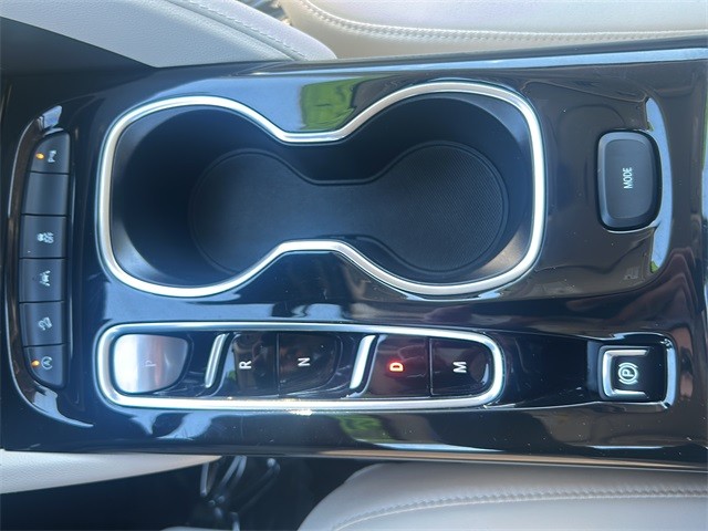 Buick Envision Vehicle Full-screen Gallery Image 21