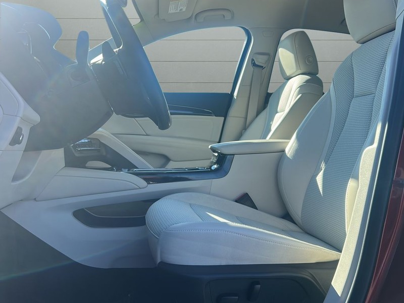 Buick Envision Vehicle Full-screen Gallery Image 10