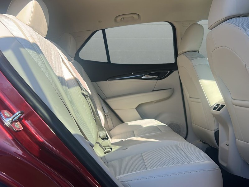 Buick Envision Vehicle Full-screen Gallery Image 13