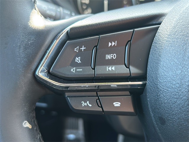 Mazda CX-5 Vehicle Full-screen Gallery Image 16