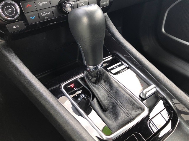 Jeep Compass Vehicle Full-screen Gallery Image 25