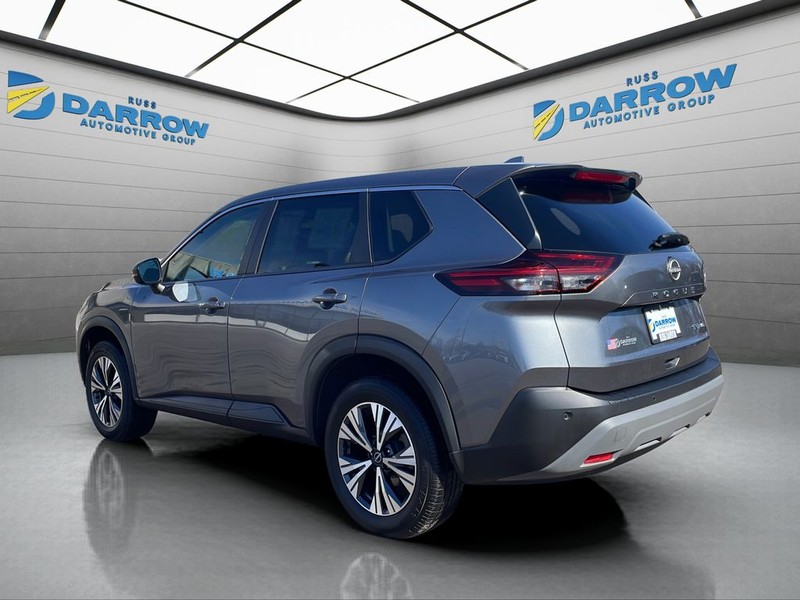 Nissan Rogue Vehicle Full-screen Gallery Image 3