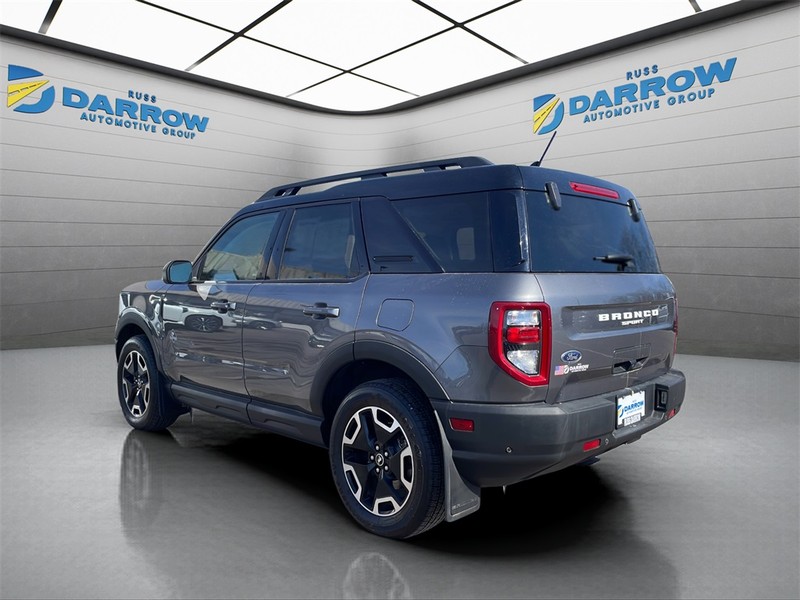 Ford Bronco Sport Vehicle Full-screen Gallery Image 03