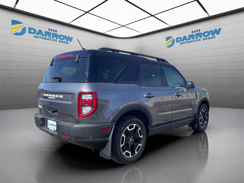 Ford Bronco Sport Vehicle Full-screen Gallery Image 05