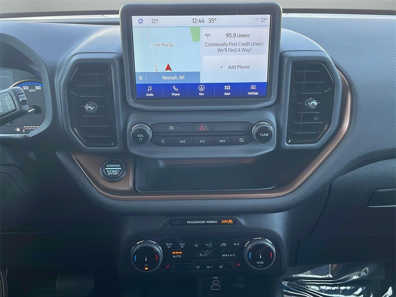 Ford Bronco Sport Vehicle Full-screen Gallery Image 20