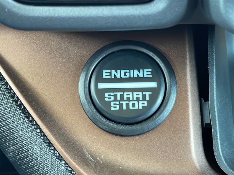 Ford Bronco Sport Vehicle Full-screen Gallery Image 24