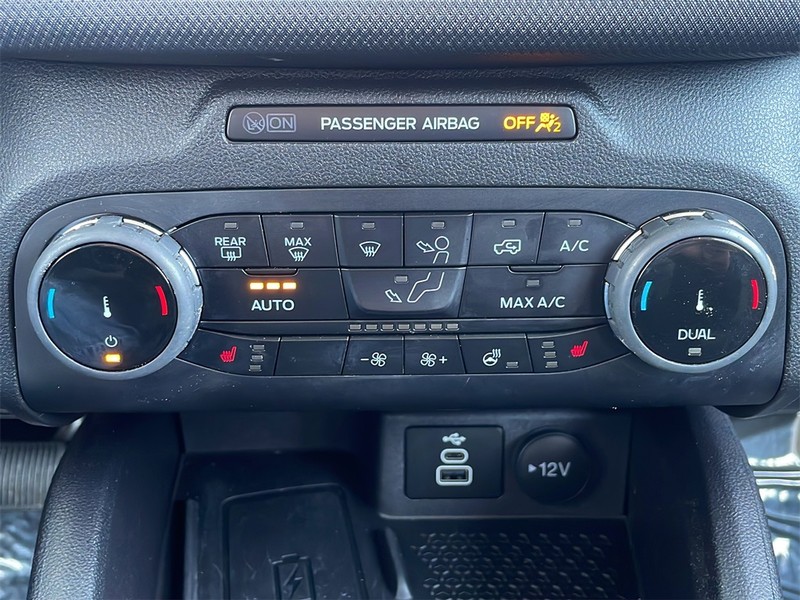 Ford Bronco Sport Vehicle Full-screen Gallery Image 25