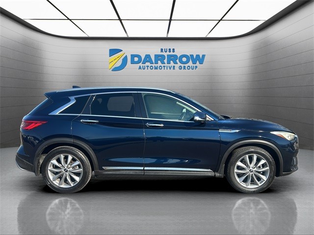 INFINITI QX50 Vehicle Full-screen Gallery Image 6