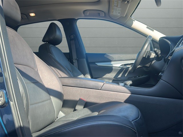 INFINITI QX50 Vehicle Full-screen Gallery Image 14