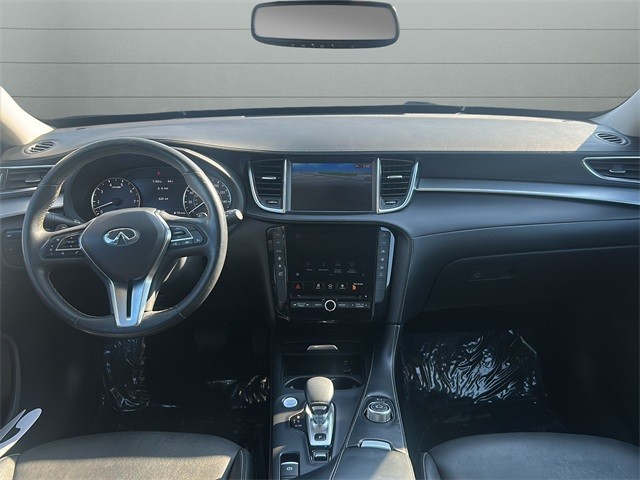 INFINITI QX50 Vehicle Full-screen Gallery Image 15