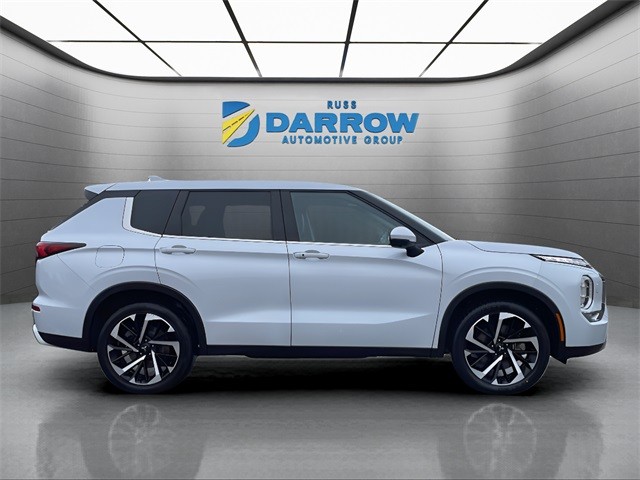 Mitsubishi Outlander Vehicle Full-screen Gallery Image 6