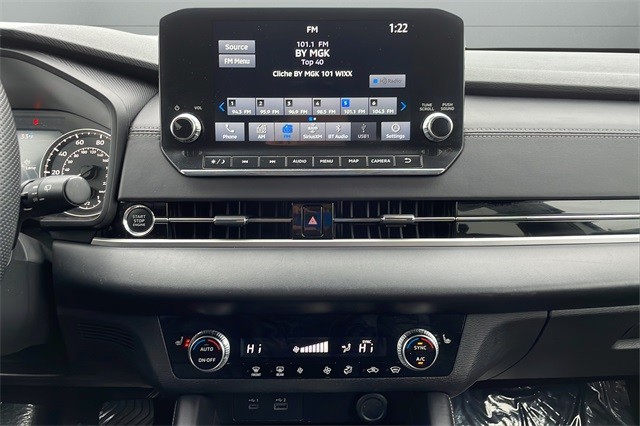 Mitsubishi Outlander Vehicle Full-screen Gallery Image 21