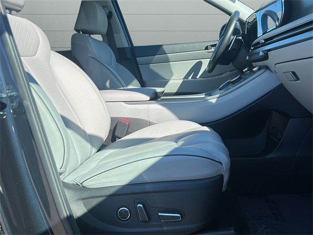 Hyundai Palisade Vehicle Full-screen Gallery Image 14