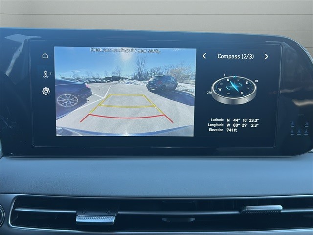 Hyundai Palisade Vehicle Full-screen Gallery Image 19