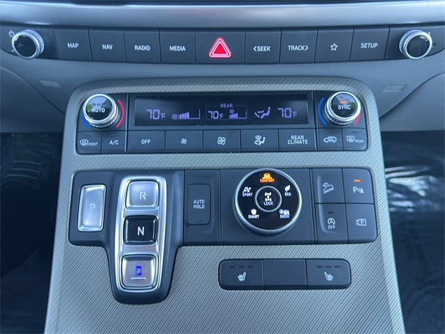 Hyundai Palisade Vehicle Full-screen Gallery Image 20