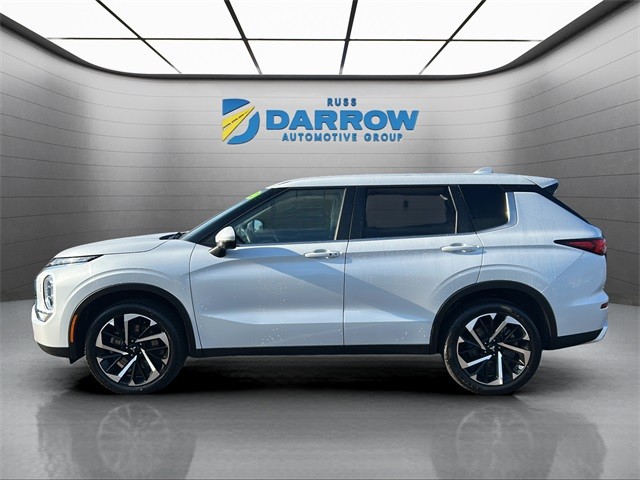 Mitsubishi Outlander Vehicle Full-screen Gallery Image 2