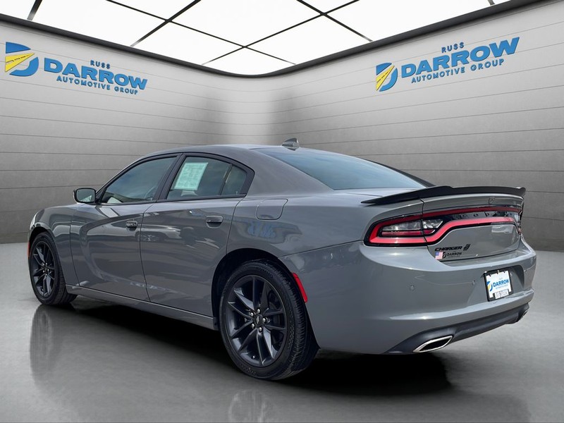 Dodge Charger Vehicle Full-screen Gallery Image 3