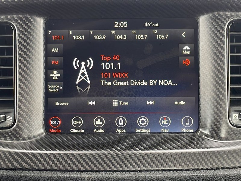 Dodge Charger Vehicle Full-screen Gallery Image 23