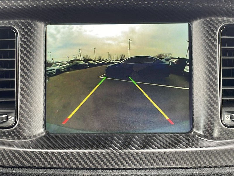 Dodge Charger Vehicle Full-screen Gallery Image 24