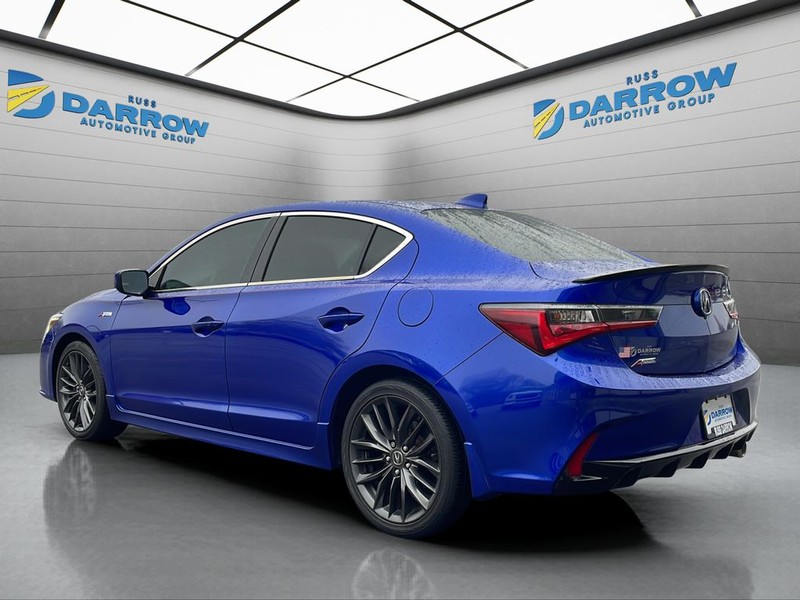 Acura ILX Vehicle Full-screen Gallery Image 3